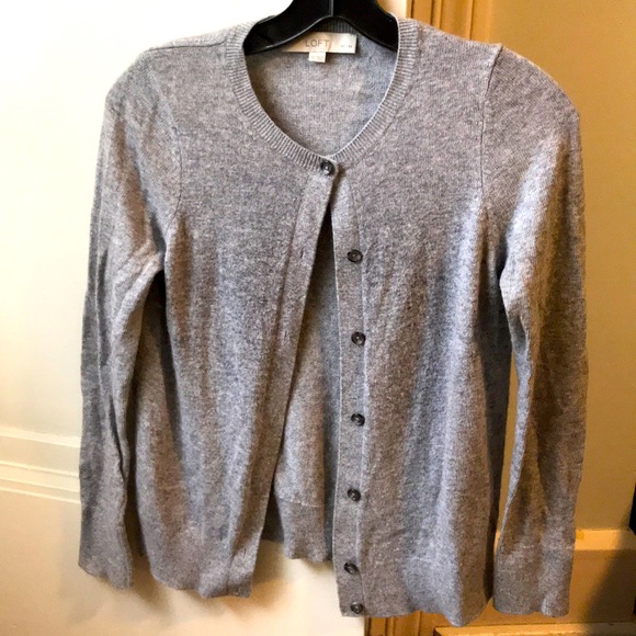 Soft gray cardigan - Picture 1 of 3